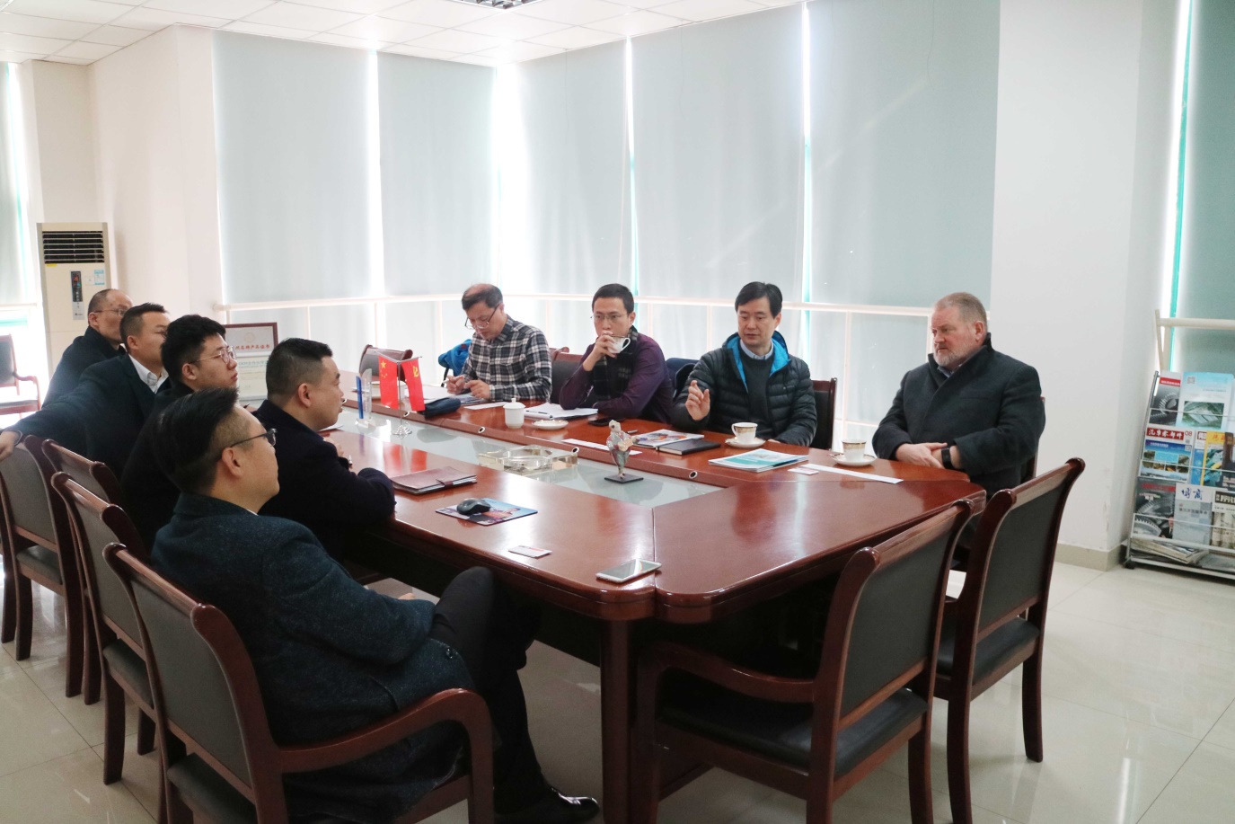 美國蓋茨集團運營副總裁Chris Cooney亞太地區負責人溫總等領導一行來通錦考察 美國蓋茨集團運營副總裁Chris Cooney亞太地區負責人溫總等領導一行來通錦考察